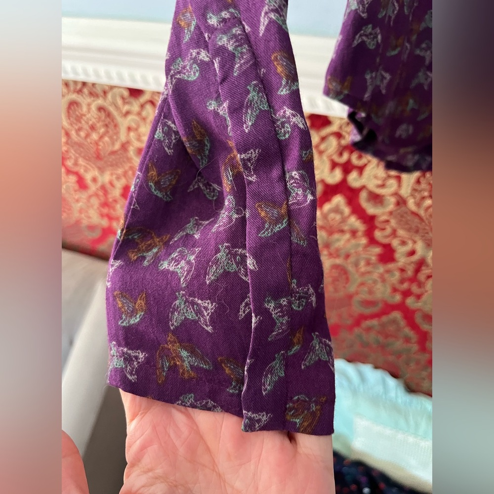 Structured Bird Print Top - Picture 5 of 7